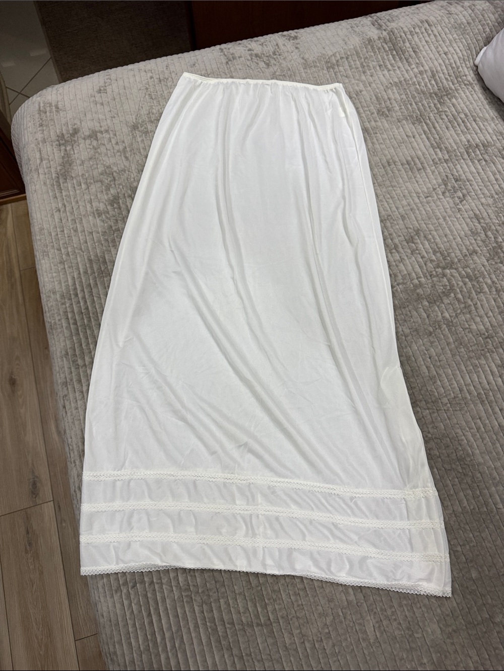 Women’s White Maxi Slip Skirt with Lace Bands